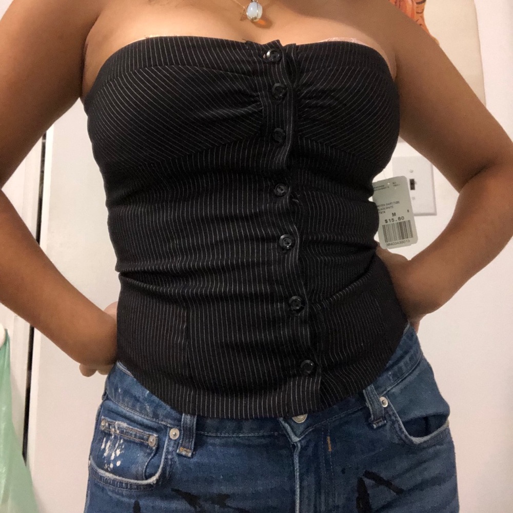 Black striped strapless shirt